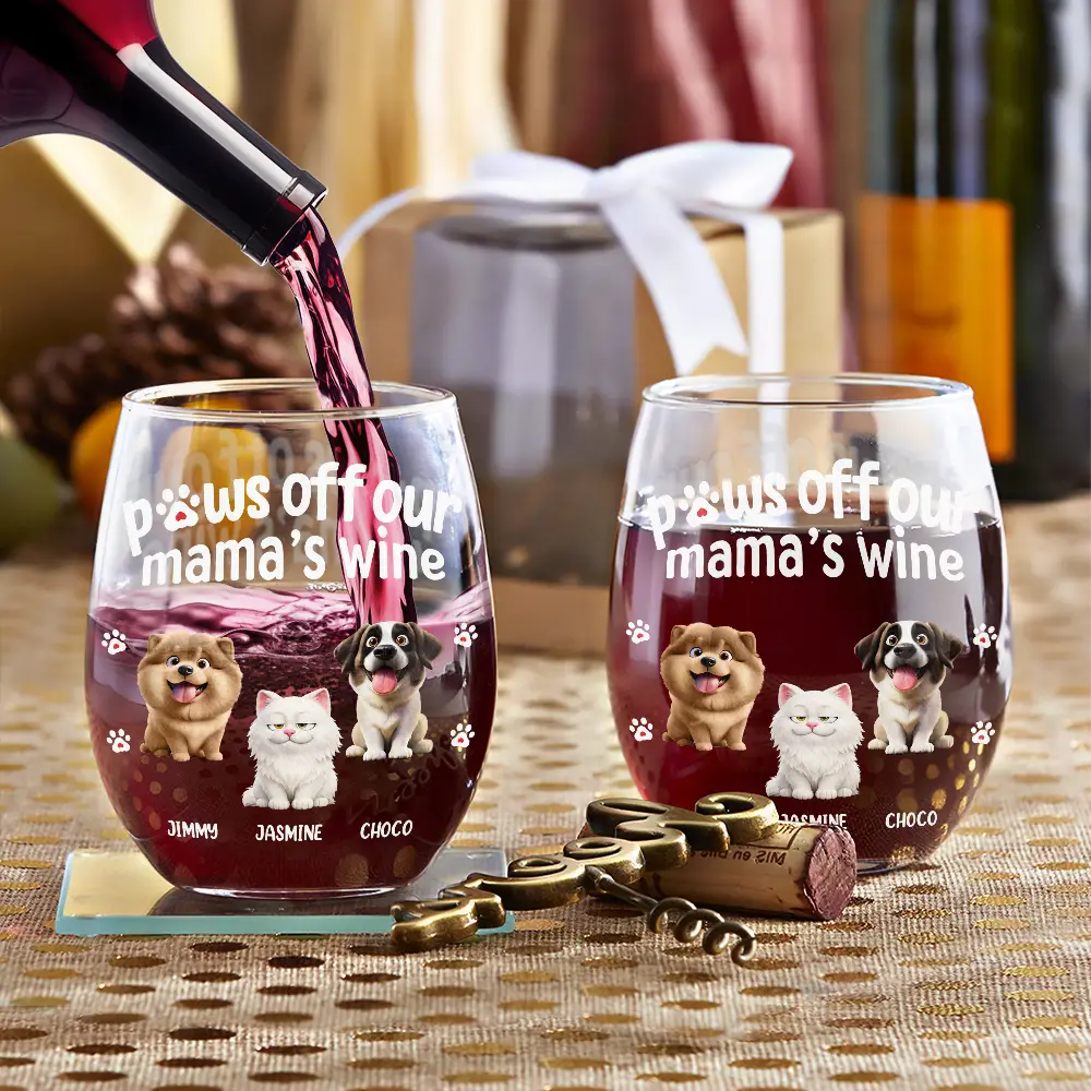 Pet Mom,Pet Dad,Dog Mom,Dog Dad,Cat Mom,Cat Dad,Funny - 3D Effect Funny Dog Cat Paws Off My Mom's Wine - Personalized Stemless Wine Glass