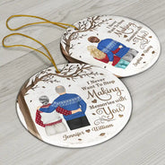 Christmas, Gift For Couples, Gift For Husband, Gift For Wife, Old Couples, Love - Couple Never Want To Stop Making Memories - Personalized Circle Ceramic Ornament