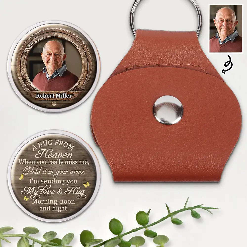 Custom Photo When You Really Miss Me I Am Sending You My Hug - Personalized Leather Pocket Hug