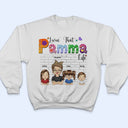 Living That Grandma Life Grandkids - Birthday, Loving Gift For Mom, Mother, Nana, Grandmother, Grandparents, Family - Personalized Custom T Shirt
