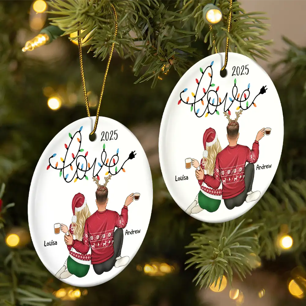 Love,Christmas,Gift For Wife,Gift For Husband,Gift For Couples,Gift For Boyfriend,Gift For Girlfriend - Love Light Christmas Couple - Personalized Circle Ceramic Ornament