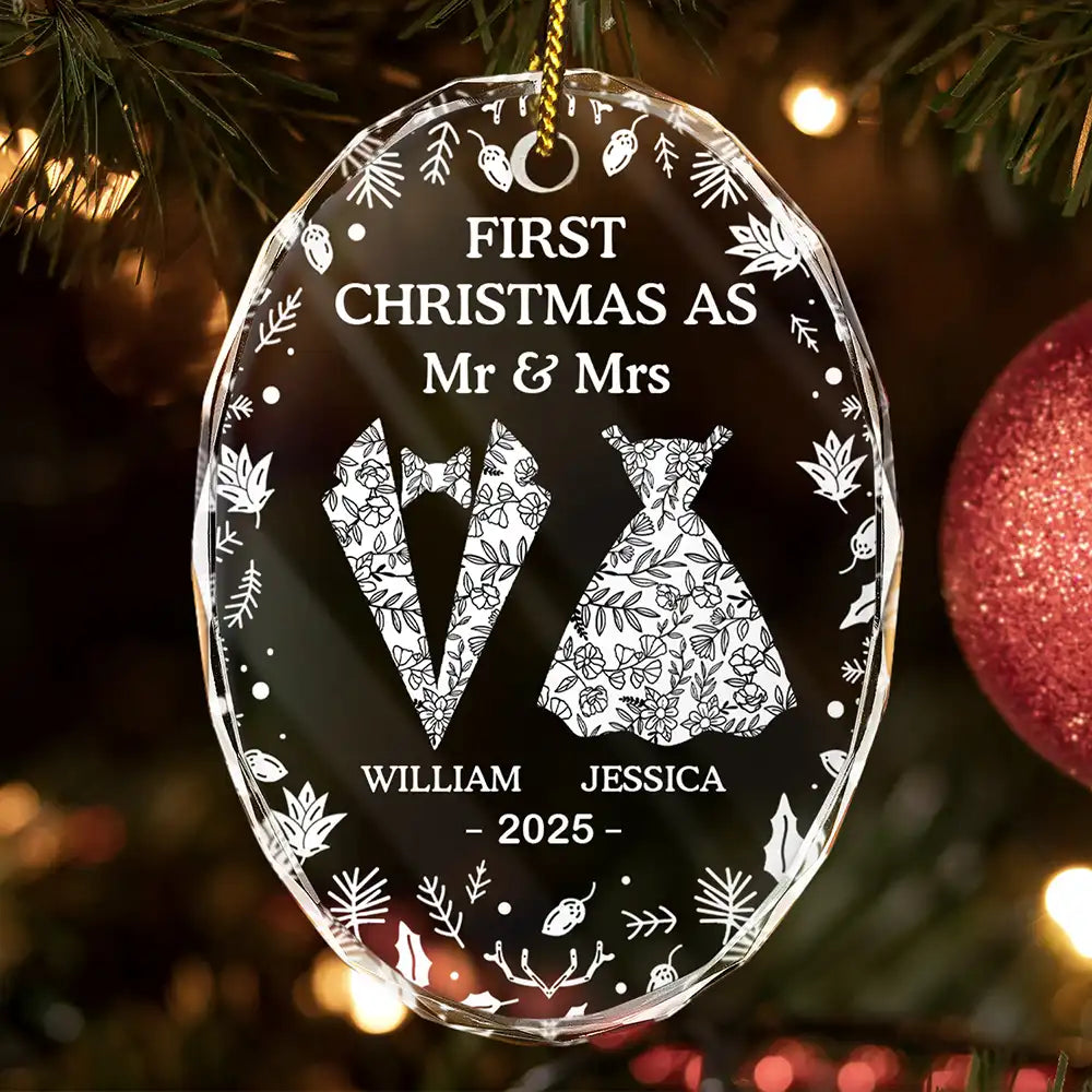 Love, Christmas, Gift For Wife, Gift For Husband, Gift For Couples, Married, Engaged, Wedding - First Christmas As Mr & Mrs - Personalized Oval Glass Ornament