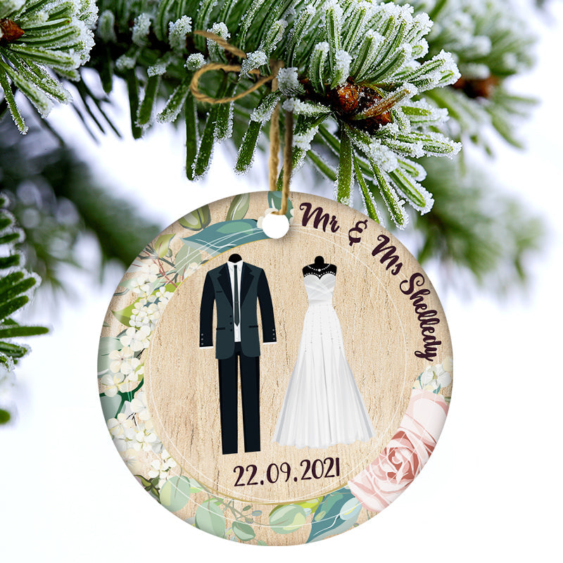 Family Couple Married Wedding Dress - Wedding Gift - Personalized Custom Circle Ceramic Ornament