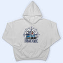 Boating Pontoon Captain First Mate - Gift For Couples, Husband, Wife, Pontooning Lovers, Lake Lovers, Travelers - Personalized T Shirt