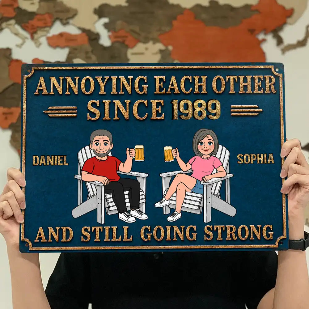 Top Market, Wedding Anniversary, Humorous, Old Couples, Summer, Gift For Couples, Vector - Retro Style Couple Annoying Each Other - Personalized Classic Metal Signs