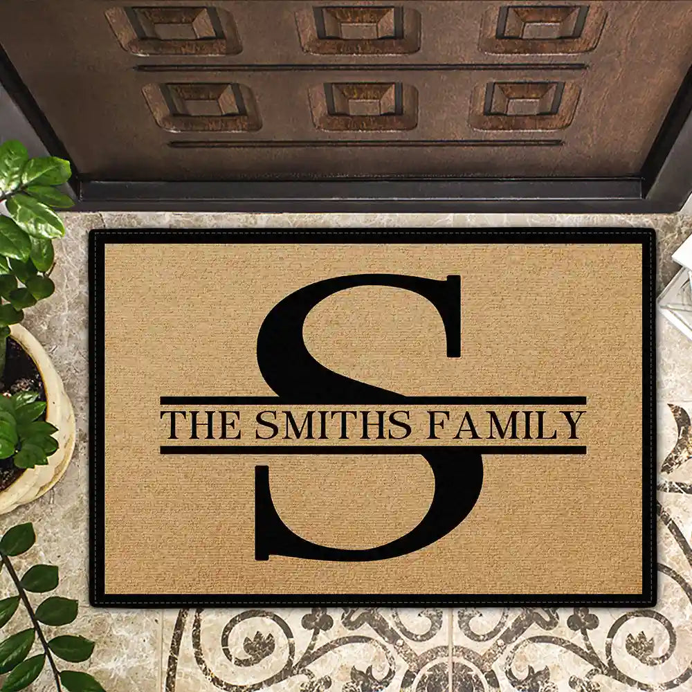 Family,Happy - Simple Monogram Family Name - Personalized Doormat