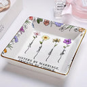 Gift For Sisters,Gift For Bestie,Love - Sisters By Marriage Friends By Choice - Personalized Ring Dish