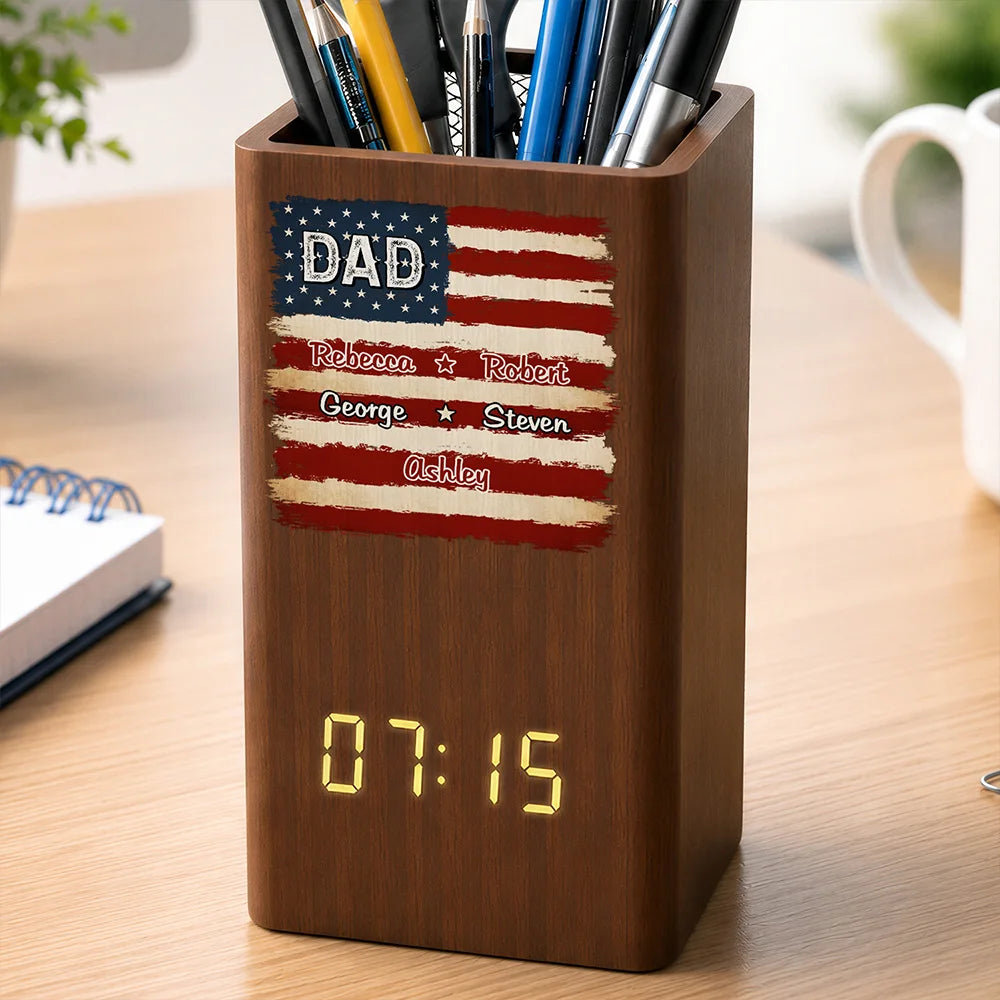 Stars & Stripes US Flag American Dad Grandpa - Personalized Pen Holder With Clock