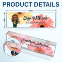 Gift For Bestie,Gift For Sisters,Gifts For Colleagues,Happy - Daisy Flowers Woman Man Office - Personalized Desk Name Plate
