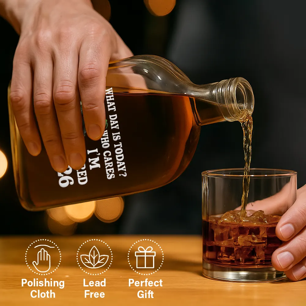 Retirement,Beach,Gift For Yourself,Happy - The Legend Has Retired 3D Effect - Personalized Whiskey Bottle