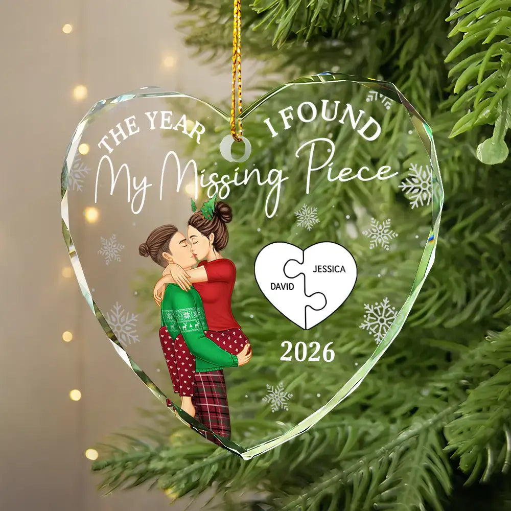 The Year I Found My Missing Piece Kissing Couples - Personalized Heart Shaped Glass Ornament