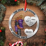 Gift For Couples,Happy,Christmas - The Year I Found My Missing Piece Kissing Couples - Personalized Metal Ornament