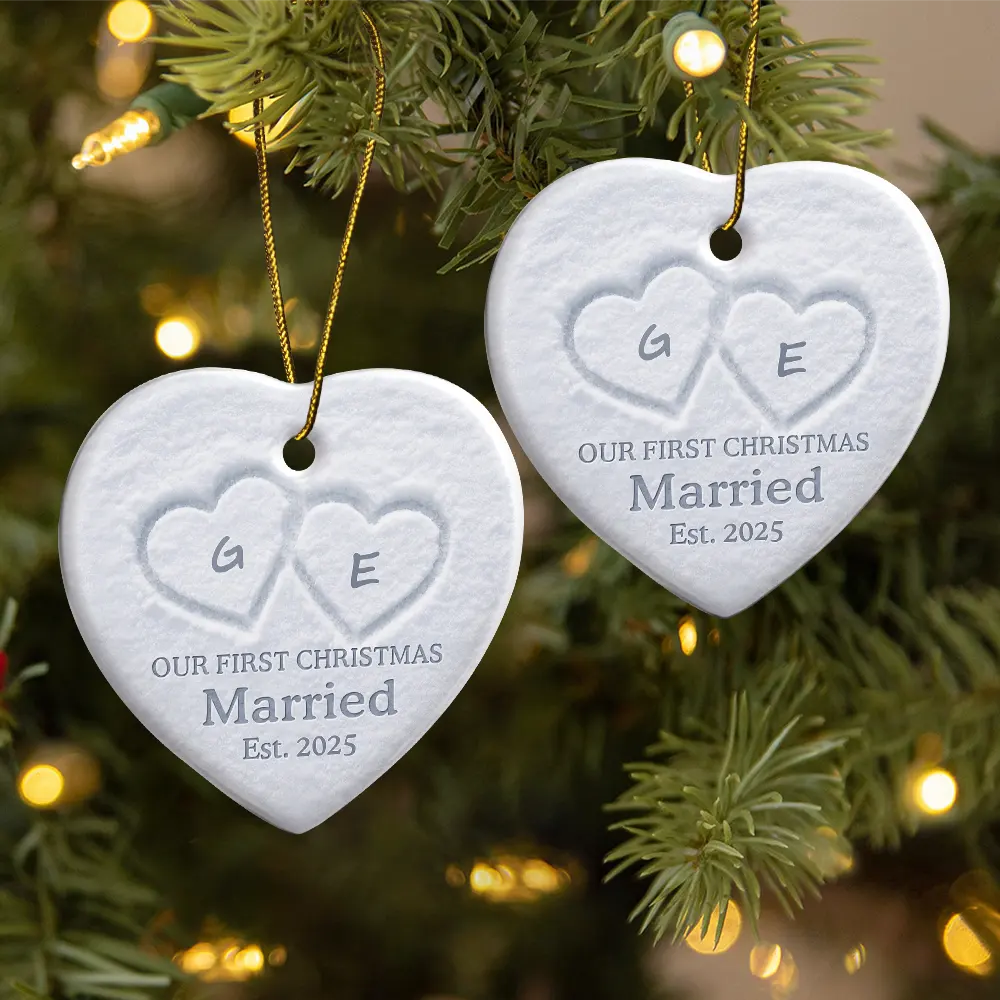 Gift For Couples,Gift For Husband,Gift For Wife,Gift For Boyfriend,Gift For Girlfriend,Anniversary,Wedding Anniversary,Love - The Year We Became Mr & Mrs Initial Letter - Personalized Heart Ceramic Ornament