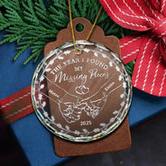 Gift For Couples,Gift For Husband,Gift For Wife,Gift For Boyfriend,Gift For Girlfriend,LGBT,Married ,Engaged,Love,Christmas - Couple Holding Hands We Got This - 3D Silver Effect Printed, Personalized Circle Glass Ornament